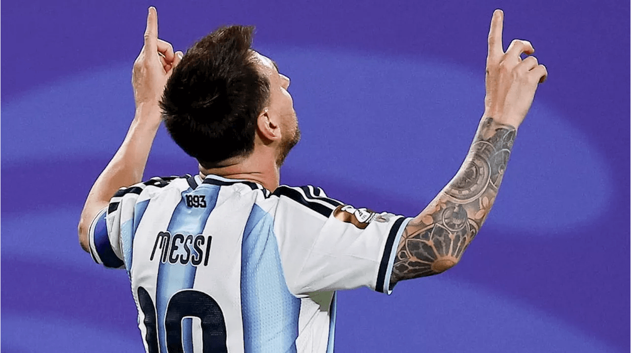 Messi's Hat Trick Powers Argentina Over Algeria; Kansas City Stadium Thronged